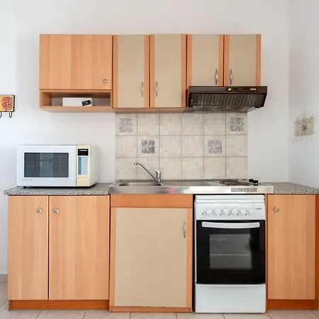 Pernari Apartamento Spartià