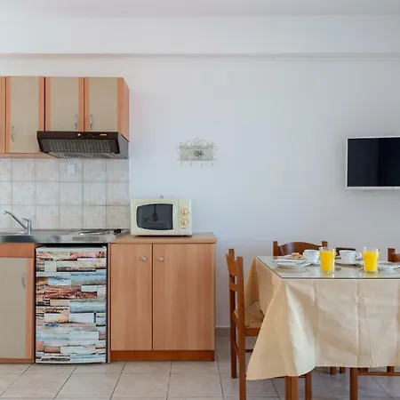 Pernari Apartmán *