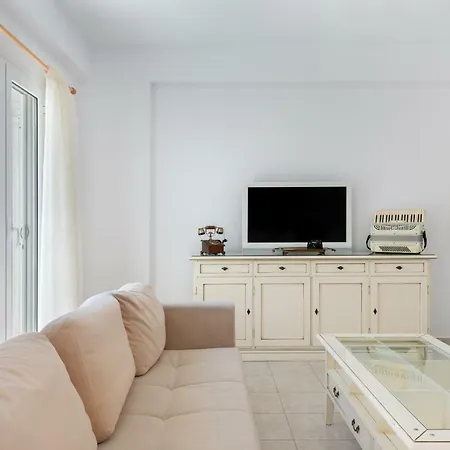 Pernari Apartment *