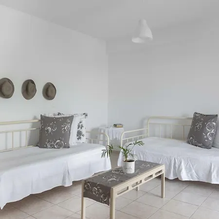 Pernari Apartment *