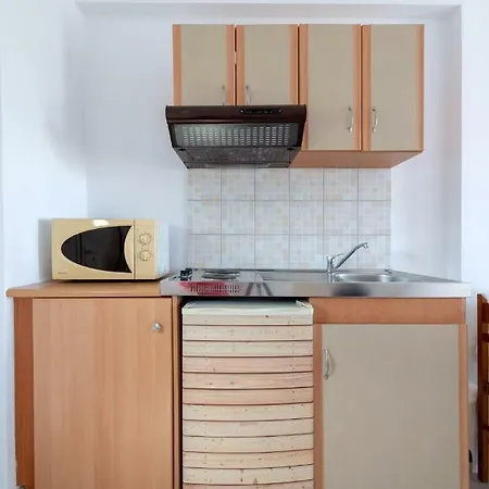 Pernari Apartamento Spartià