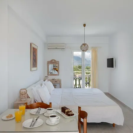 Pernari Apartman Szpartiá